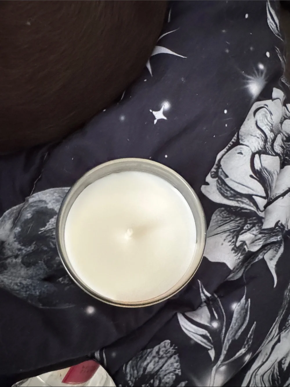 White Barn Strawberry Pound Cake Candle - Bright Pink Label - Picture 2 of 3
